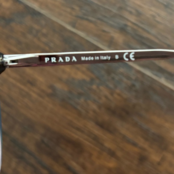 Prada glasses - Picture 6 of 7